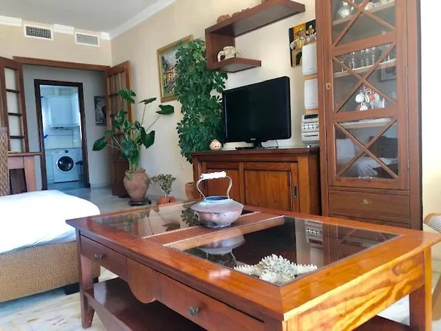 Apartment Gatu Premium Villa Isabel Terraza,Parking,1ºlinea Playa,Wifi,Vista Al Mar , Preferente Mayores De 25 Anos Y Familias Cadiz
