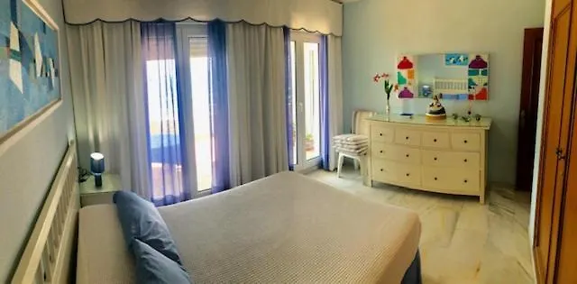 Apartment Gatu Premium Villa Isabel Terraza,Parking,1ºlinea Playa,Wifi,Vista Al Mar , Preferente Mayores De 25 Anos Y Familias Cadiz Spain